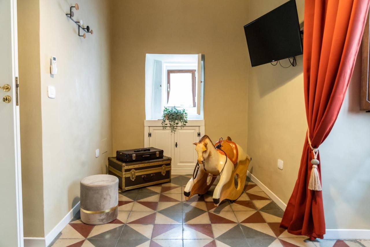 Tresca Charme Luxury Rooms Bari Exterior photo