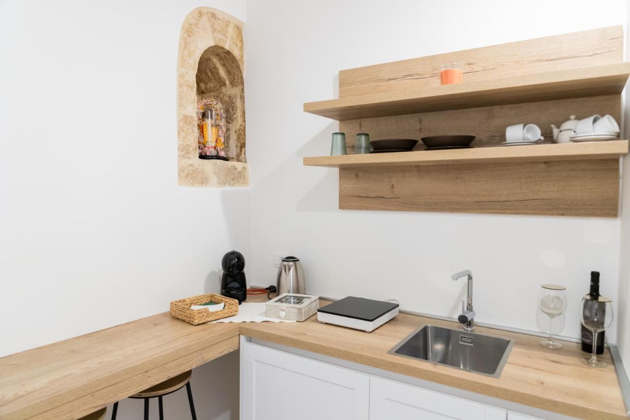 Tresca Charme Luxury Rooms Bari Exterior photo