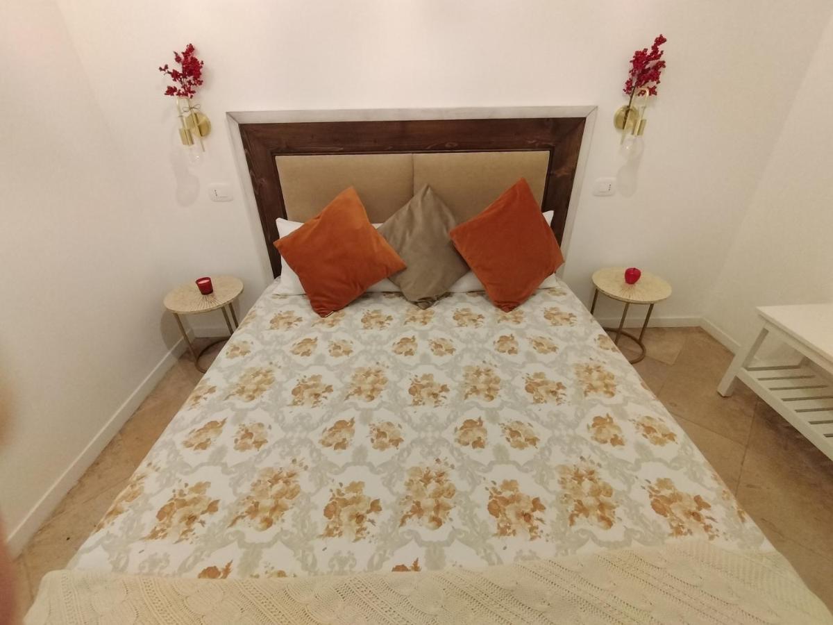 Tresca Charme Luxury Rooms Bari Exterior photo